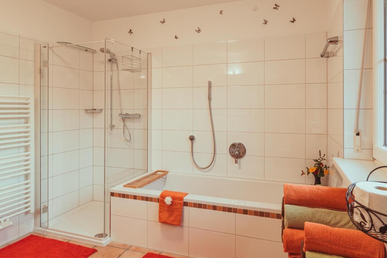 Coraline -Koblach, 6-10 P, 3 Schlafzimmer, Kueche, Riesige Terrasse, Parkplatz, Wifi, Stellplatz Ski エクステリア 写真